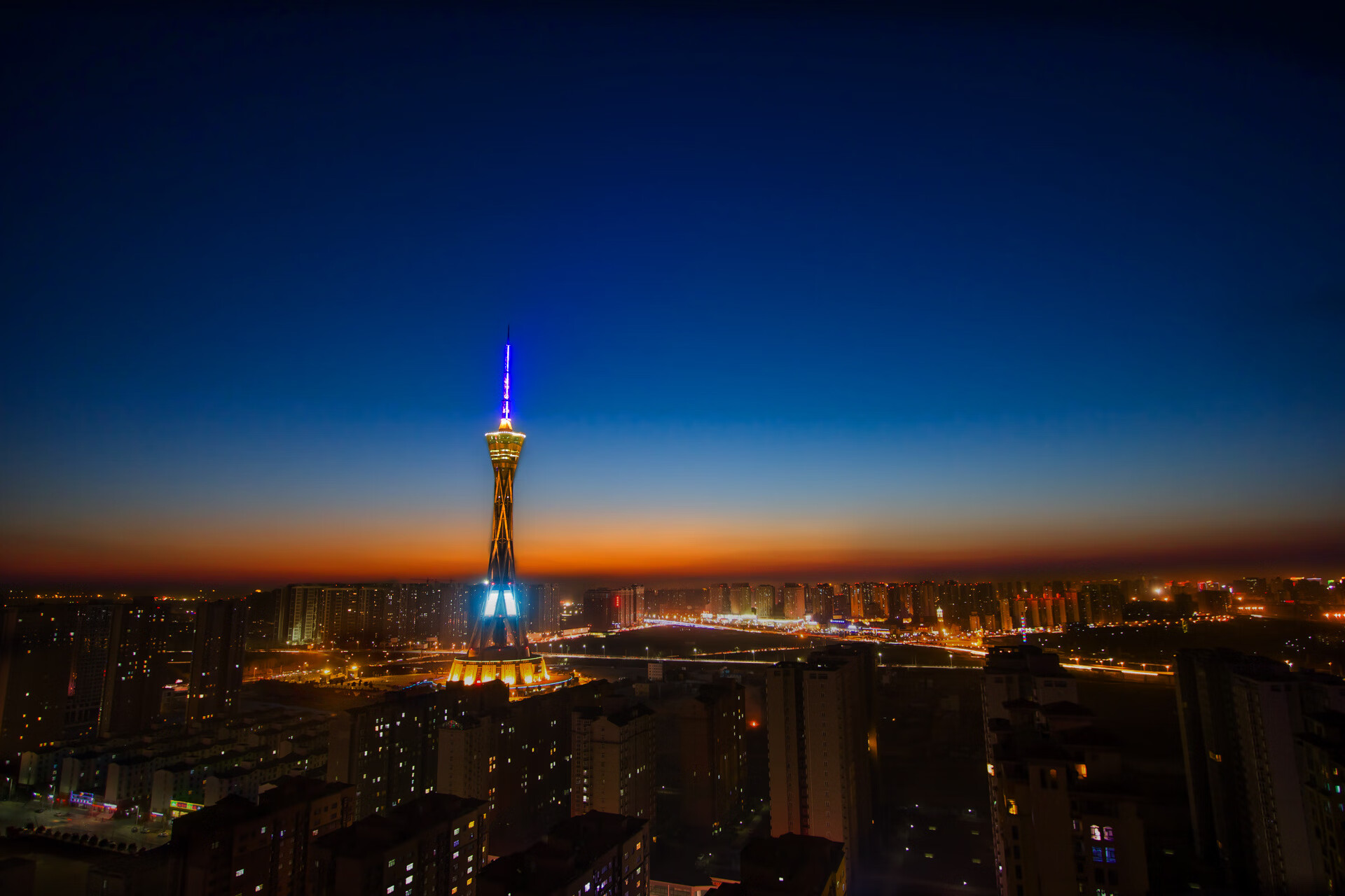 爱游戏体育下载-加拿大队赛制分析：如何通过合理战术调整提升整体表现，加拿大队阵容