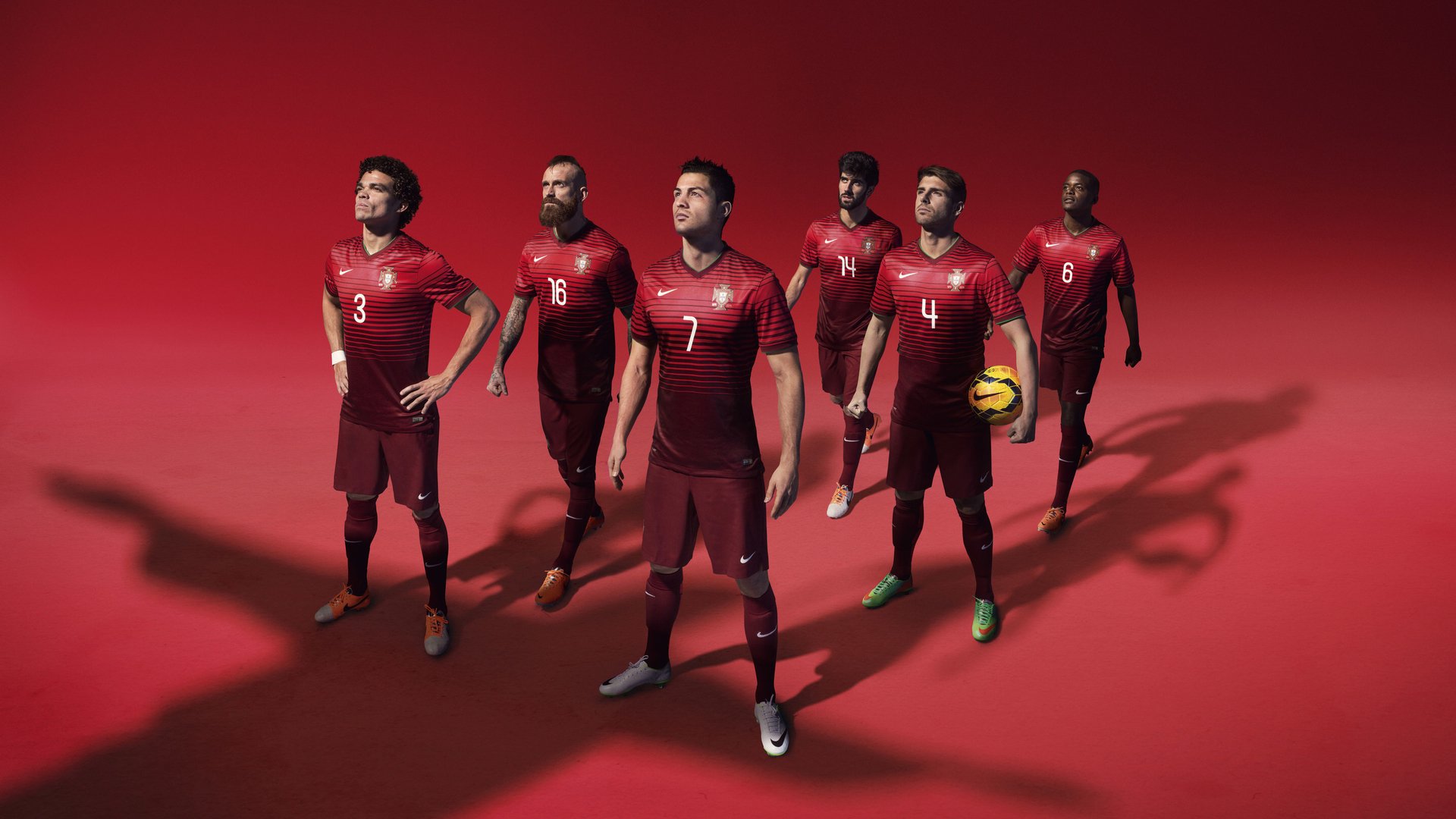 爱游戏体育在线-世界杯激情夜:精彩纷呈,激情不止!,最激烈的世界杯比赛